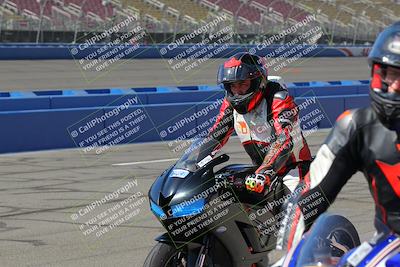 media/Aug-27-2022-Fastrack Riders (Sat) [[c588535105]]/Level 2/Grid/